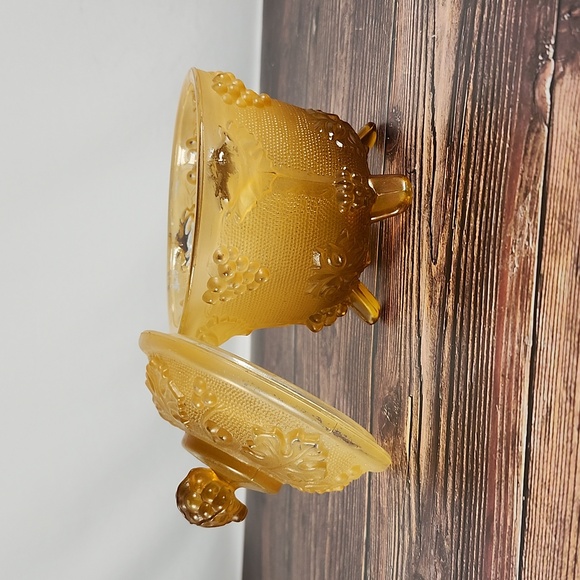 Vintage footed candy dish with lid - Picture 2 of 16